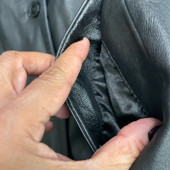 VTG NYC New York Cargo black leather jacket size Large. - Picture 8 of 12